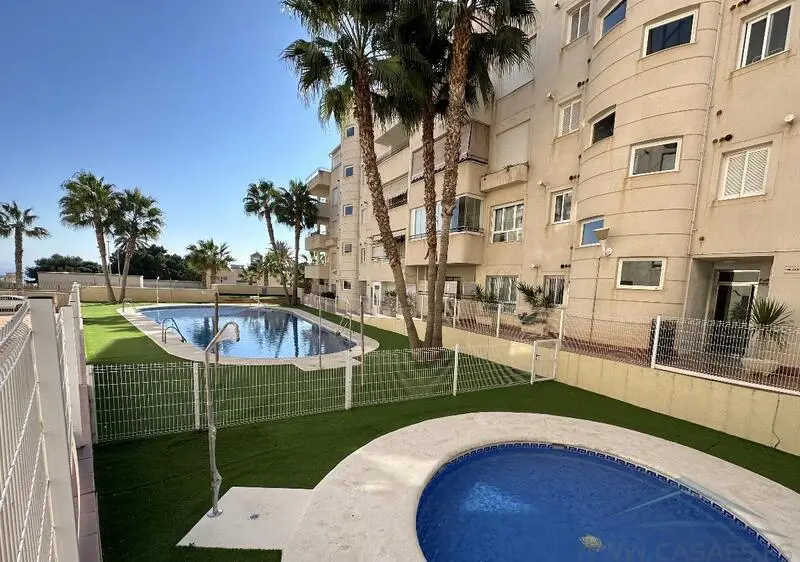 2 Cuarto Apartamento para alquiler a largo plazo
Aguadulce, Almería