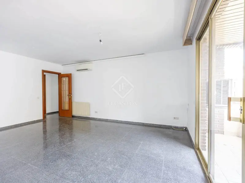 Apartamento en venta en Extramurs Valencia cerca Plaza Espa
															ña