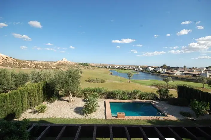 Villa 4 Dormitorios Peraleja Golf Piscina Privada