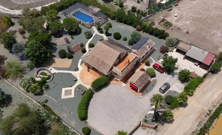 Villa de Lujo 5 Dormitorios Piscina Privada Jardin 5000m2