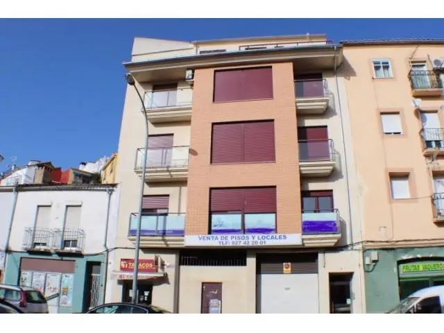 Piso en Avenida Espa
ja con Garaje y Ascensor