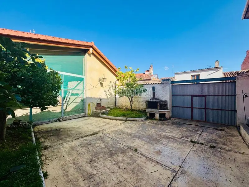 Piso Reformado en Cistérniga 93m2  con Garaje y Trastero