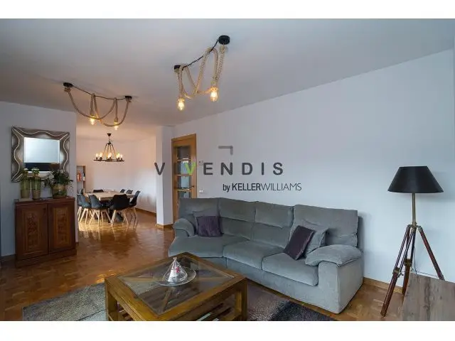 Casa 3 Vientos en Piera con Garaje y Terraza