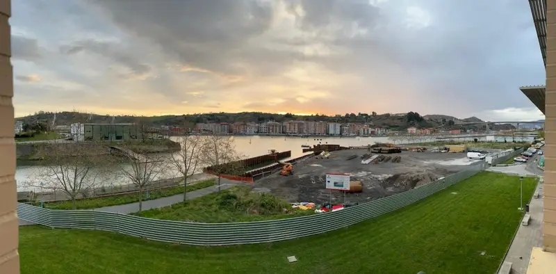 Piso en Venta 2 Dormitorios 2 Ba	nos Vistas a la Ria Garaje Trastero