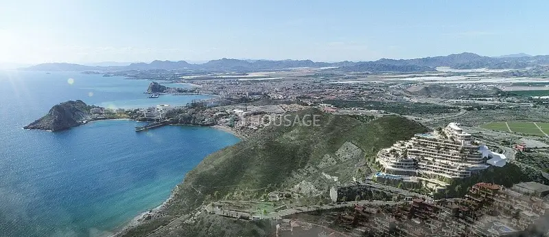 Águilas: Pisos de Obra Nueva con Vistas al Mar