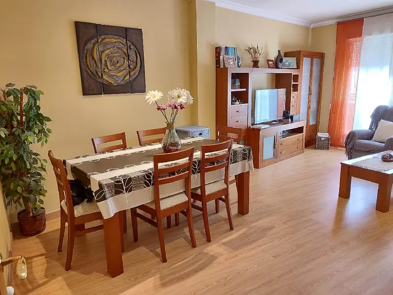 Venta Piso con calefacción en San Roque Almansa