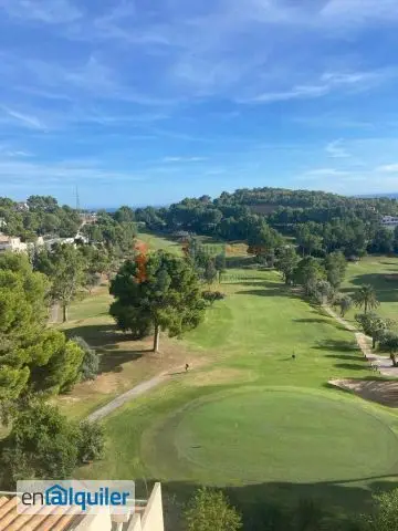 Bungalow con terraza soleada y piscina