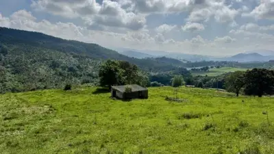 Finca Rústica con Cabaña en Ribamontan al Monte
