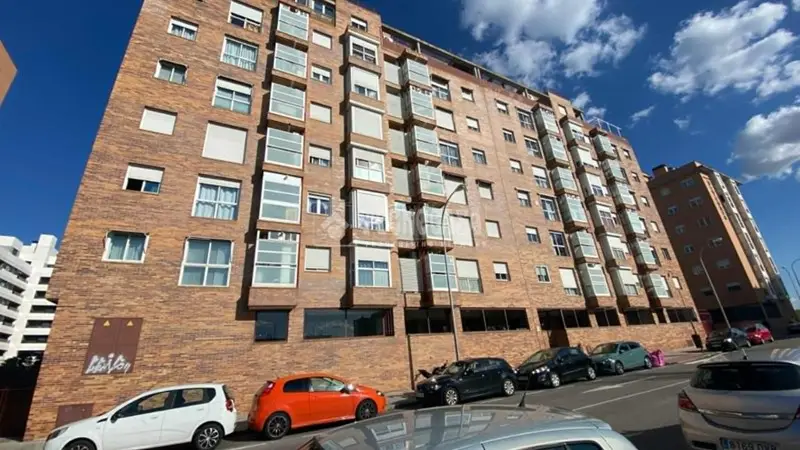 Ático Reformado 75m2 Madrid Parking Trastero Piscina Gimnasio