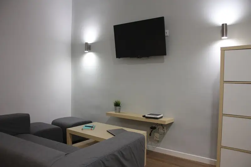 Habitacion acogedora Madrid calle Valencia estudiantes trabajadores
