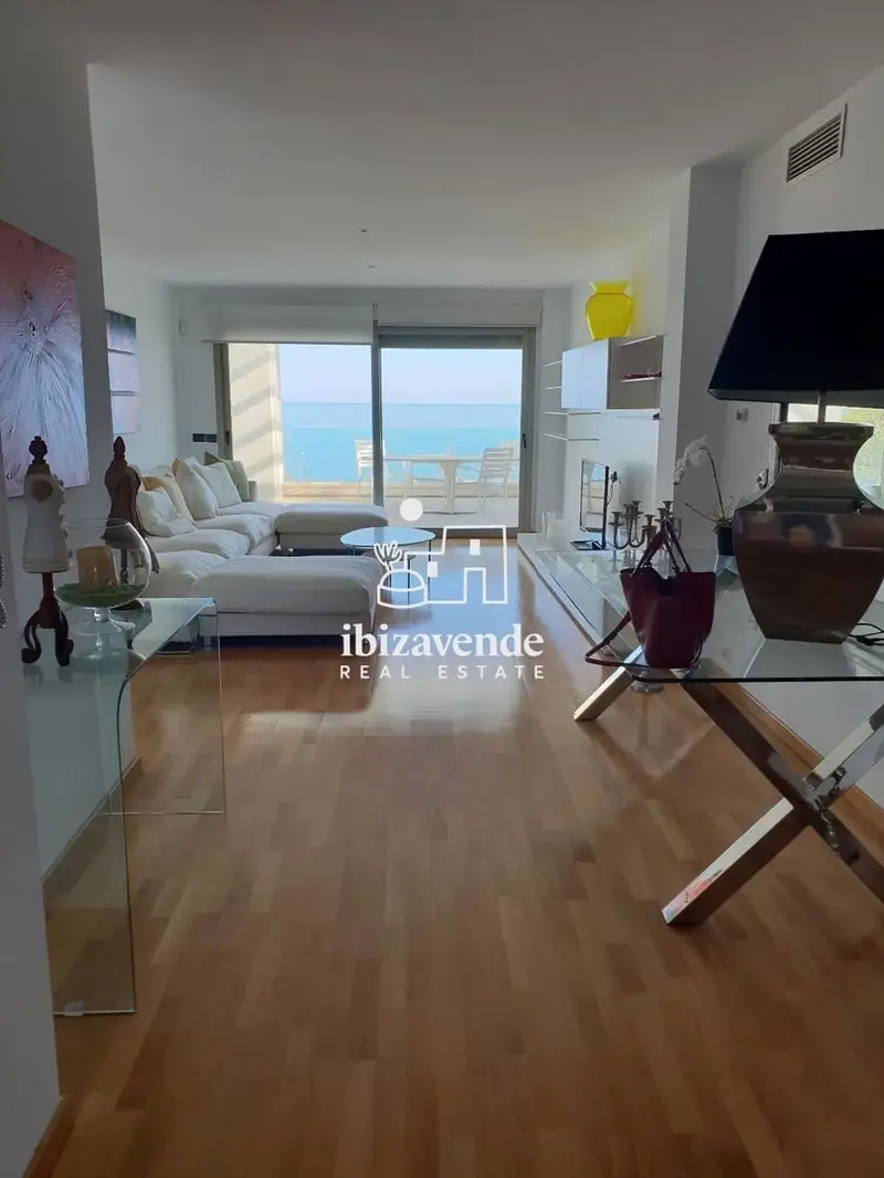 Atico en venta en Cala de Bou Ibiza