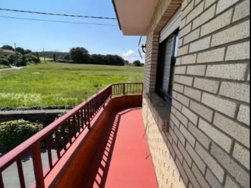 Chalet en Venta en Luanco Asturias 5 habitaciones 3 banos