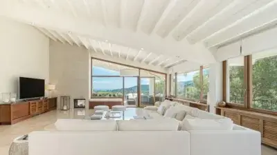 Villa Moderna en Son Vida con Vistas al Mar