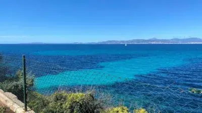 Piso en Venta en Cala Blava con Vistas al Mar