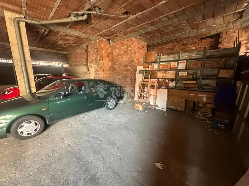 Local en Venta en Av. Párroco Pablo Díez León 300m2