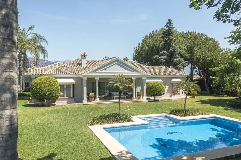 Chalet en venta en Guadalmina Alta, Marbella, Málaga