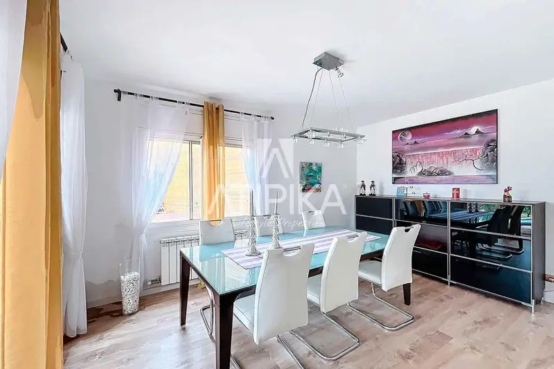 Chalet en Venta Cabrils Barcelona Vistas al Mar 4 Dormitorios Jardin