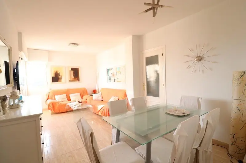 Apartamento en Orihuela Costa con Vistas al Mar