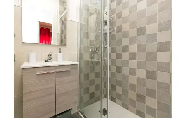 Alquiler Apartamento Amueblado 4 habitaciones Granada Centro Sagrario