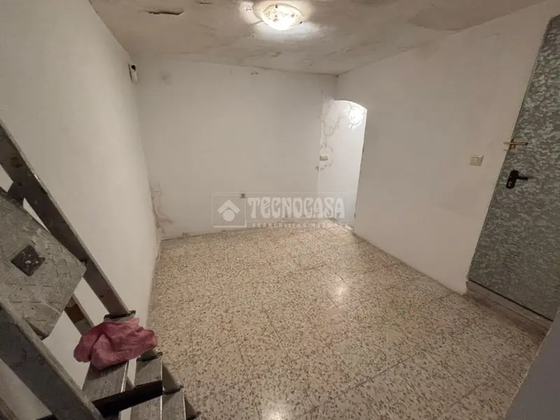 Casa en venta en Jaén capital 5 habitaciones 1 baño 109m²