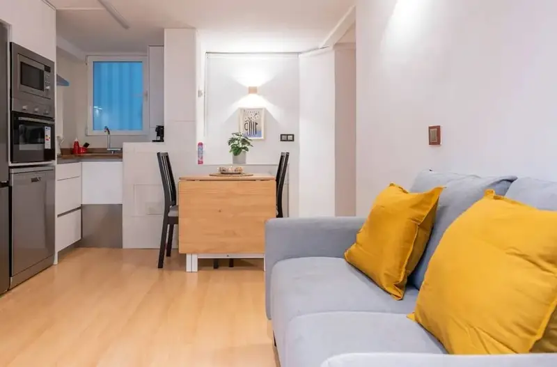 Apartamento en alquiler Madrid 2 dormitorios 1 ba"