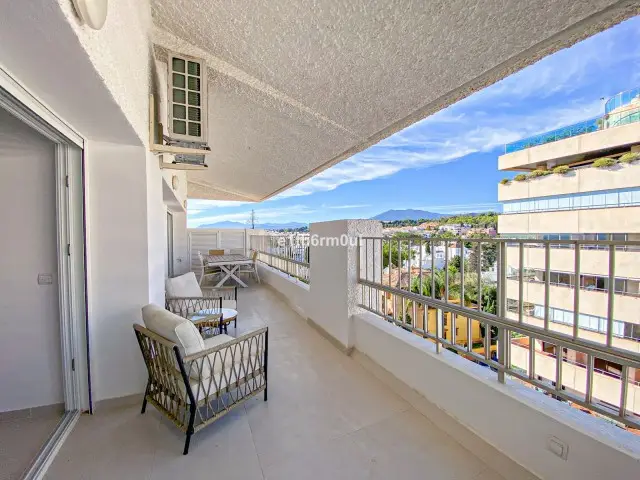 Piso de 2 Dormitorios en venta Milla de Oro, España
