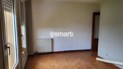 Piso en venta en Calle San Martin Pino-Peñacasti, Número 24