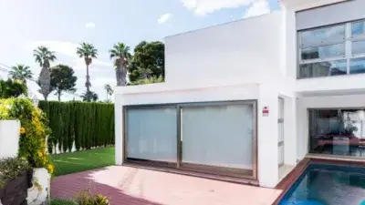 Casa en Alquiler de Lujo en La Cañada Valencia