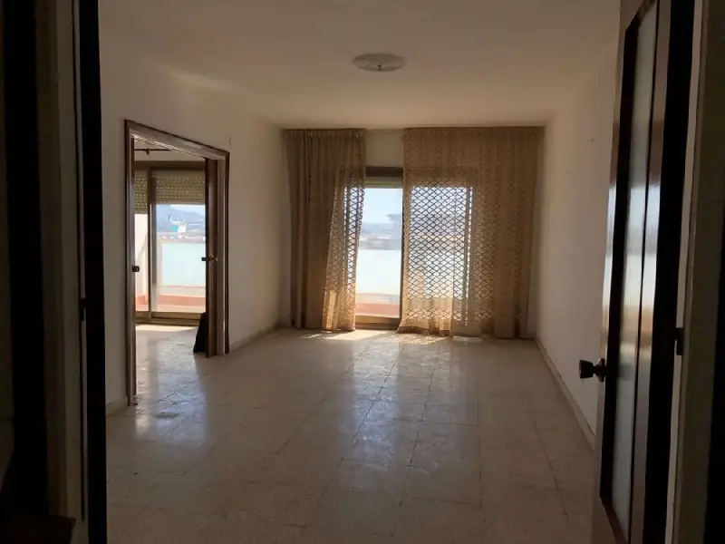 Venta Piso con Terraza en Centro Algeciras 4 Dormitorios 2 Baos