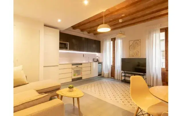 Apartamento 3 Dormitorios 67m2 Barcelona El Raval