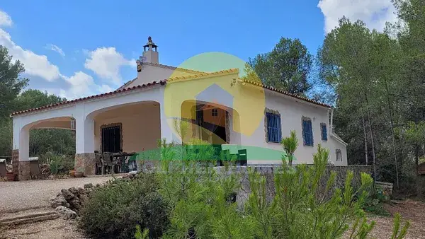 Casa Rural con Paneles Solares cerca de Anna