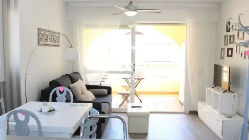 Apartamento en venta Roquetas de Mar cerca de la playa