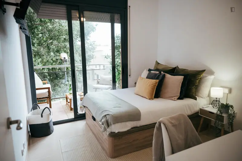 Habitacion Privada con Baño en Poblenou Parejas