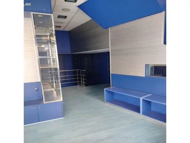 Bajo Comercial en Ribeira Centro Venta Alquiler