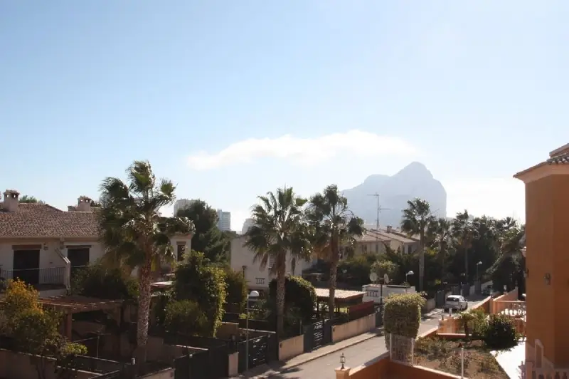 Villa Moderna en Calpe con Piscina y Jardin