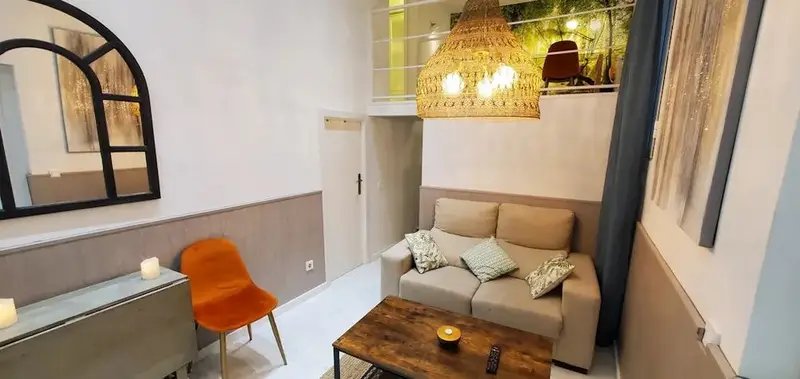 Apartamento en Alquiler Madrid 2 dormitorios 1 ba

Atico