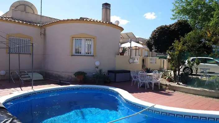 Villa 3 Dormitorios Piscina Privada Castalla