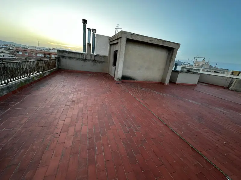 Venta Piso 180m2 Novelda Edificio 3 Plantas Cerca Mercadona