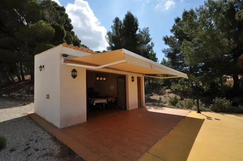 Casa-Villa de 5 Dormitorios en venta Castalla, España