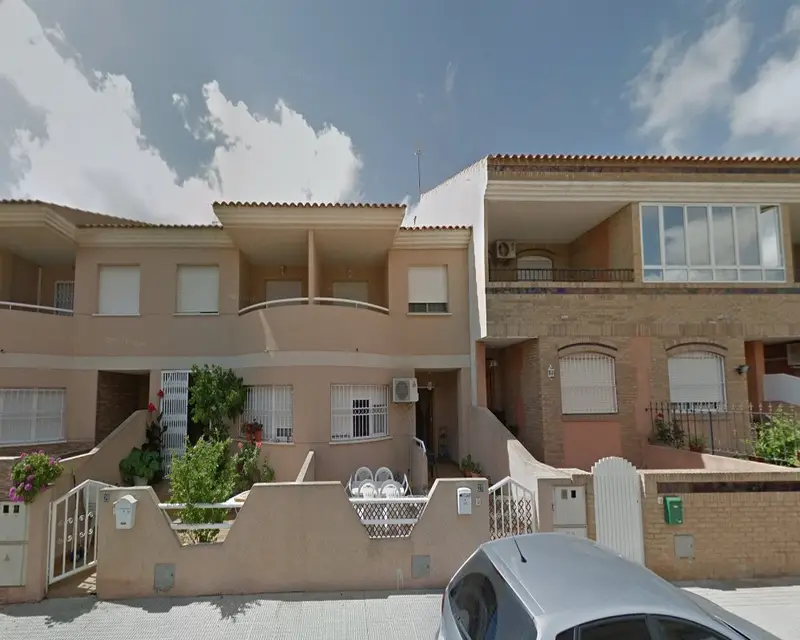 Piso 90m2 4 habitaciones 2 baños San Javier