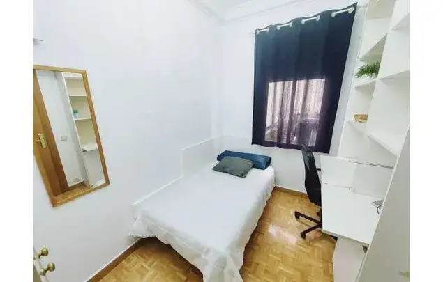 Habitación en Madrid con gastos incluidos