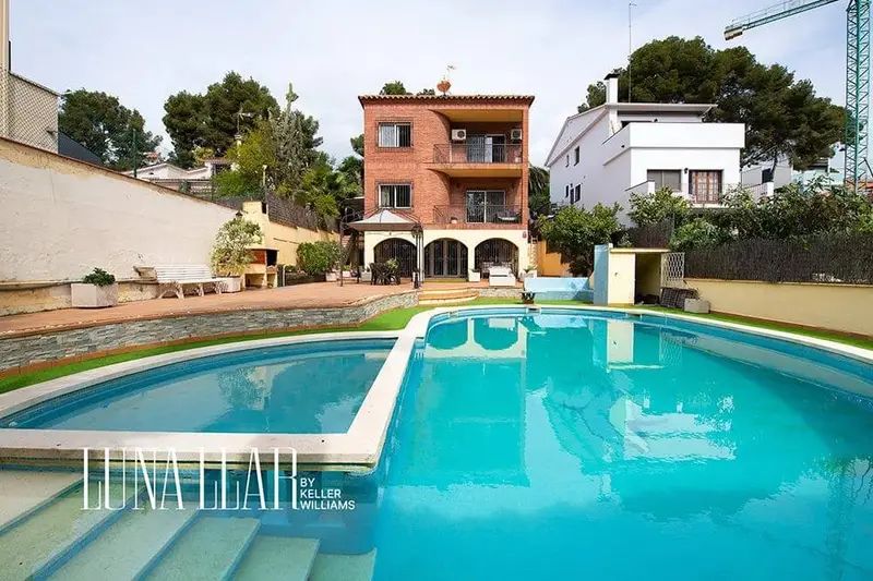 Chalet en Montemar Castelldefels 367m2 607m2 parcela