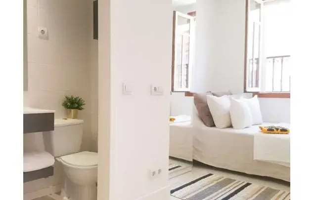 Alquiler Habitacion con Baño en Residencia Madrid