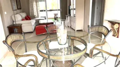 Piso en Venta 2 Dormitorios Dobles Terraza y Piscina