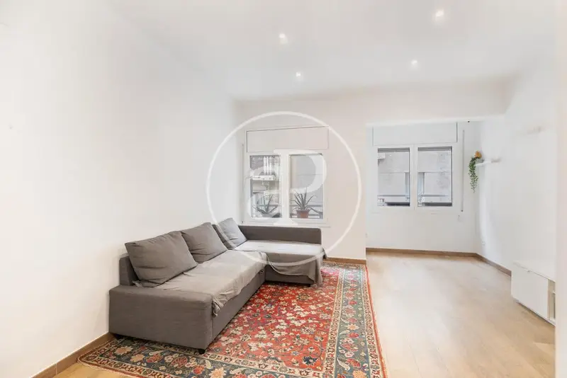 Apartamento en Alquiler en Barcelona - Amueblado y Luminoso