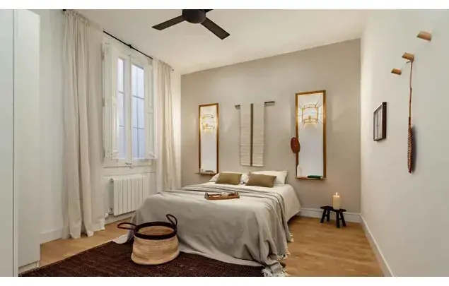 Apartamento 3 Dormitorios Estudiantes Barcelona 110m2