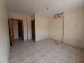 Piso en venta en El Ejido 4 habitaciones 2 baños terraza