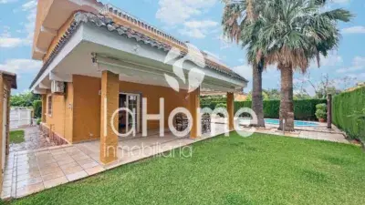 Chalet en alquiler en Riba-Roja de Túria