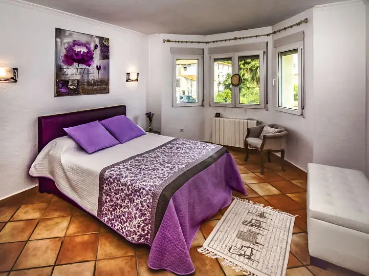 Casa-Villa de 4 Dormitorios alquiler Denia, España