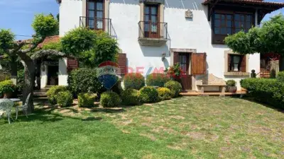 Chalet en venta en O Rosal